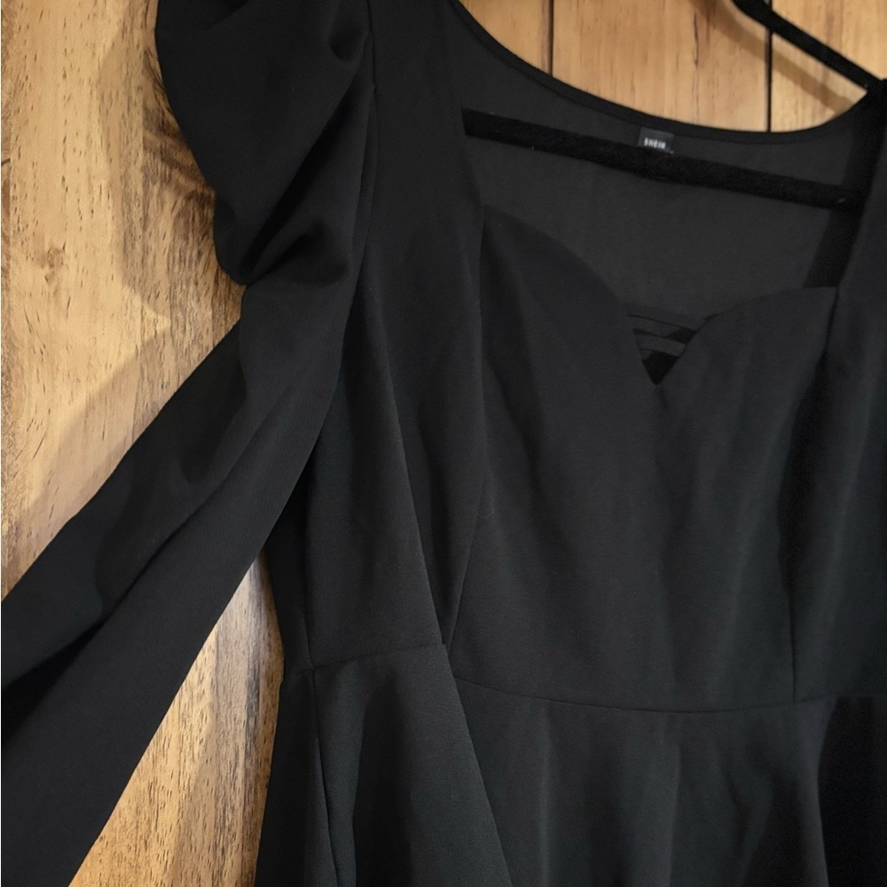 SHEIN Curve Blouse 2x Black Puff Shoulders Sweetheart Neckline Flowy Waist - Picture 3 of 6